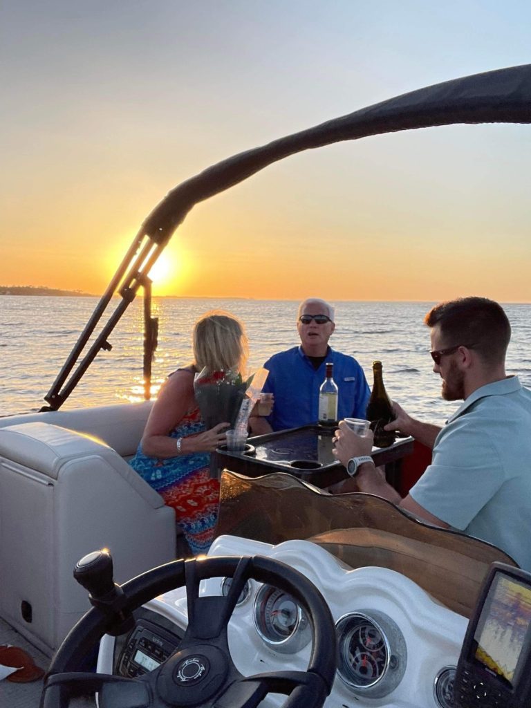 About Our Pontoon Boat Charters